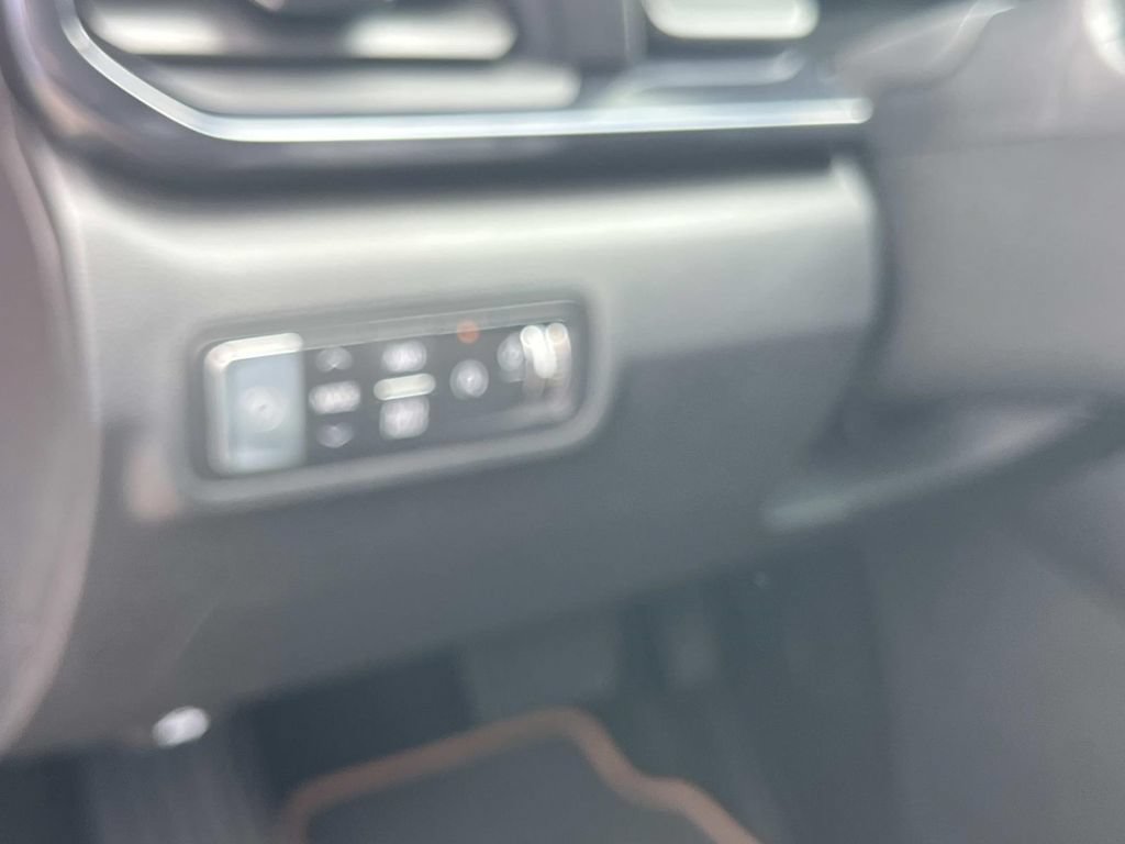 Used 2026 GMC Terrain AT4 w/ Convenience Package III AWD/4WD image 31