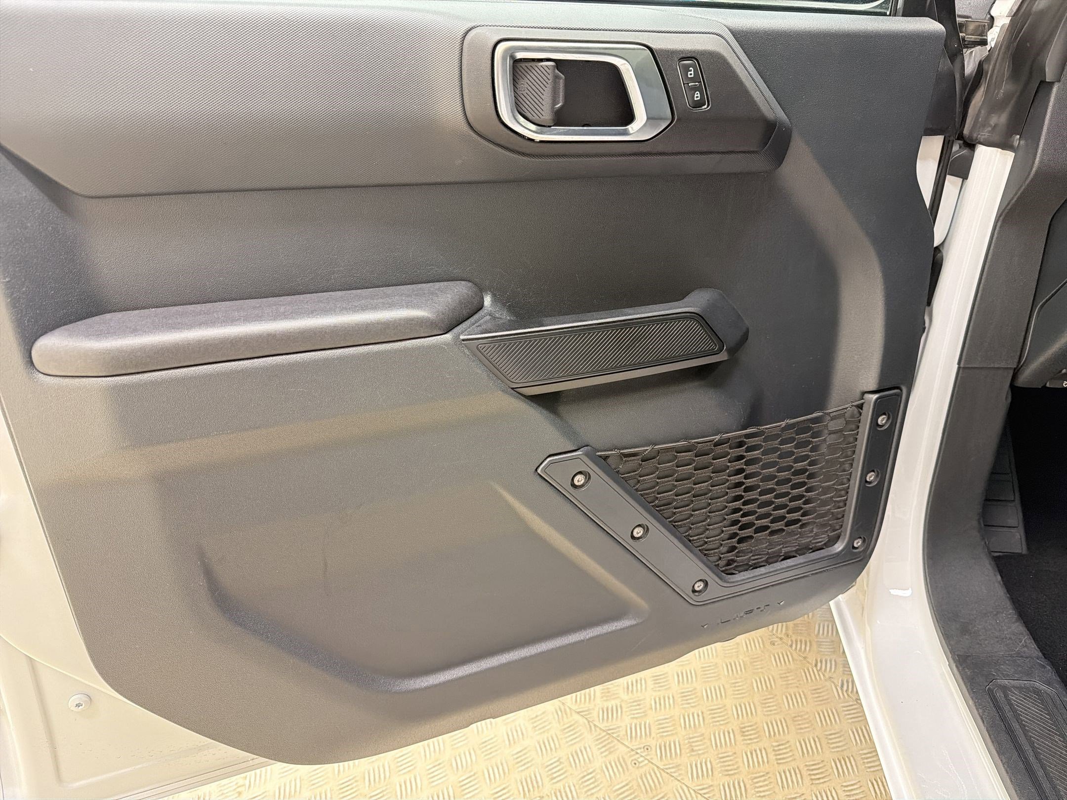 Certified 2025 Ford Bronco Big Bend image 13