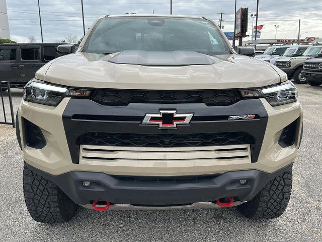Used 2024 Chevrolet Colorado ZR2 w/ Technology Package image 16
