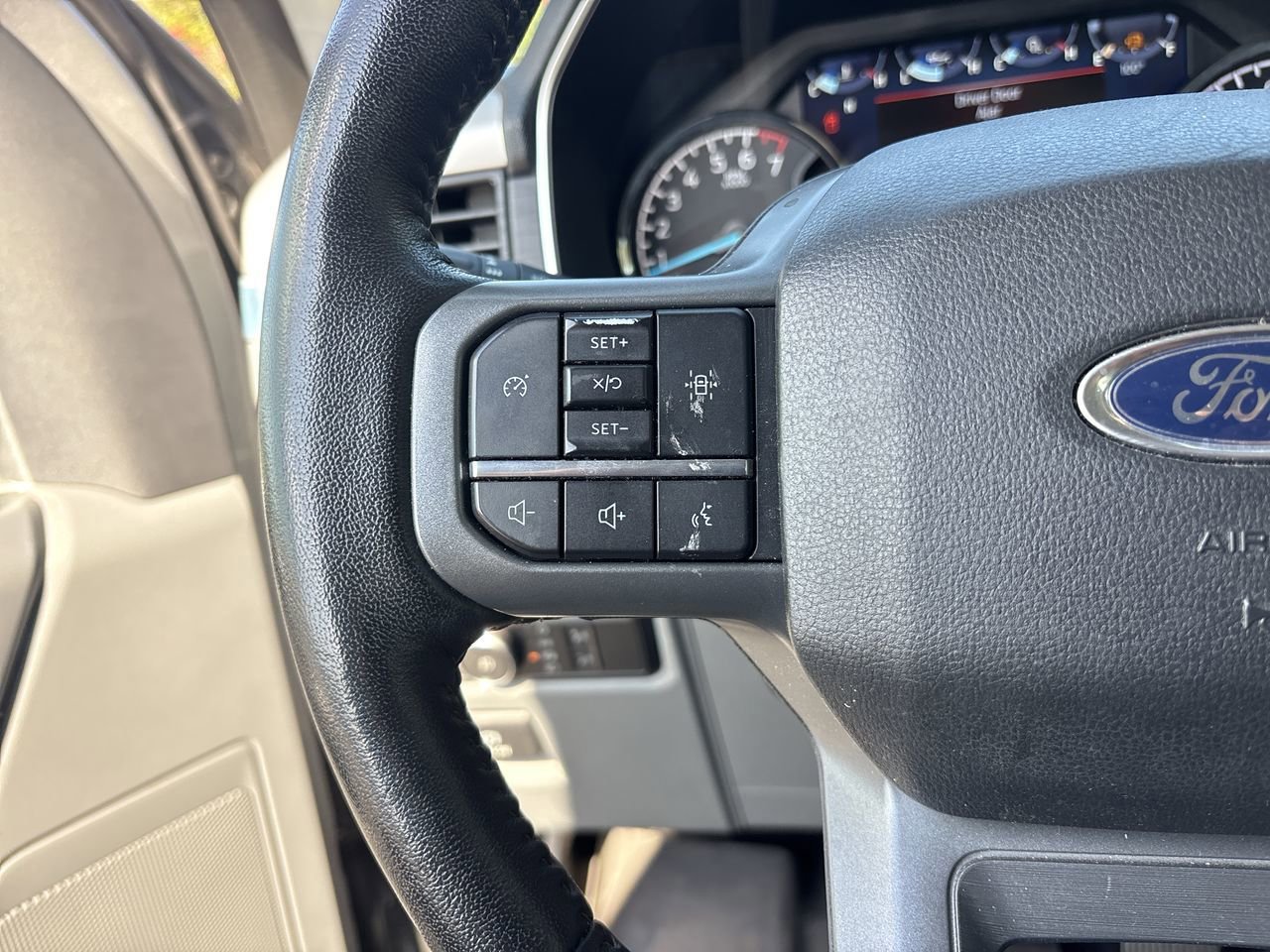 Certified 2022 Ford F150 XLT w/ Equipment Group 302A High image 28