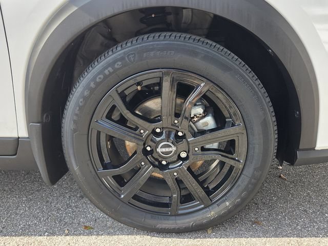 Used 2023 Nissan Kicks SR w/ SR Premium Package FWD image 11