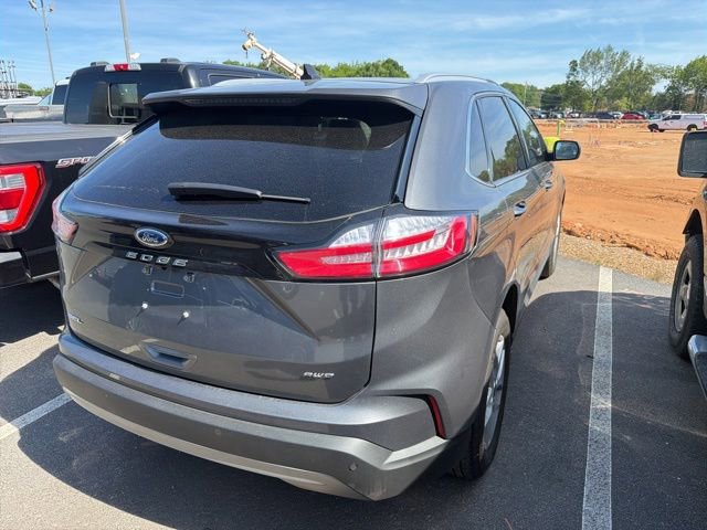 Certified 2024 Ford Edge SEL w/ Convenience Package AWD/4WD image 3