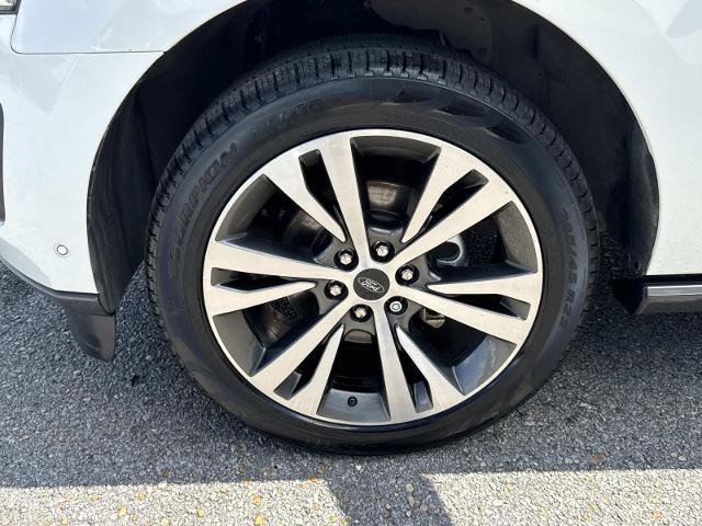 Certified 2021 Ford Expedition Max Limited AWD/4WD image 4