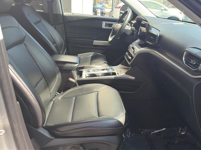 Certified 2023 Ford Explorer XLT w/ Equipment Group 202A AWD/4WD image 11