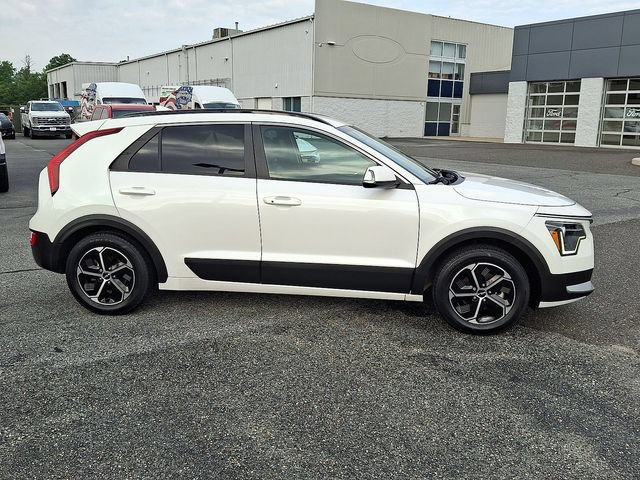 Used 2023 Kia Niro EX FWD image 32
