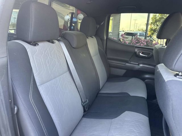 Used 2020 Toyota Tacoma TRD Off-Road image 10