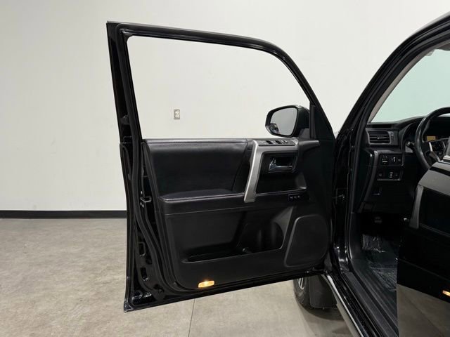 Used 2023 Toyota 4Runner Limited image 13