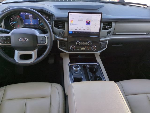 Certified 2022 Ford Expedition XLT RWD image 15