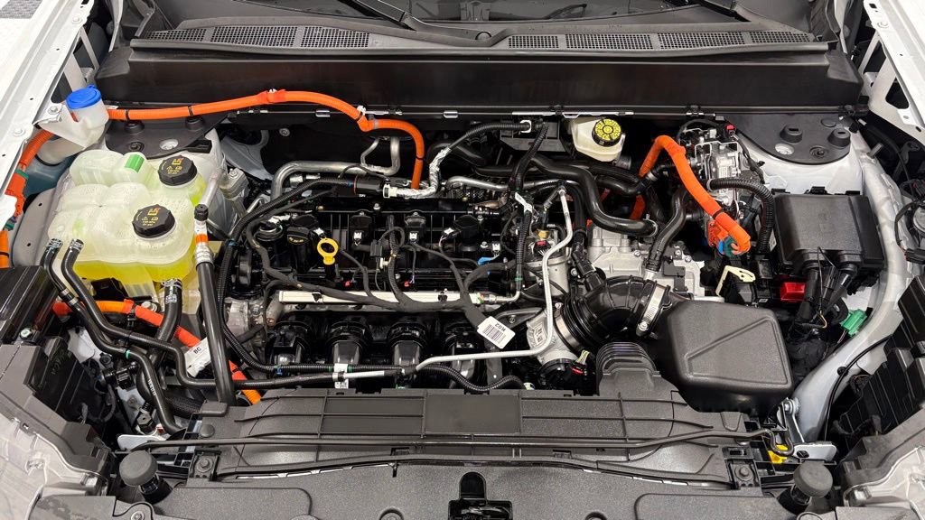 Certified 2026 Ford Maverick XLT FWD image 9