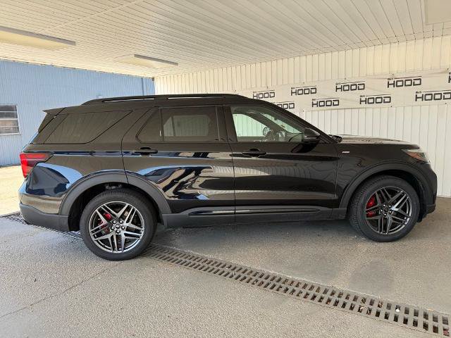 Certified 2025 Ford Explorer ST-Line w/ ST-Line Street Pack AWD/4WD image 22