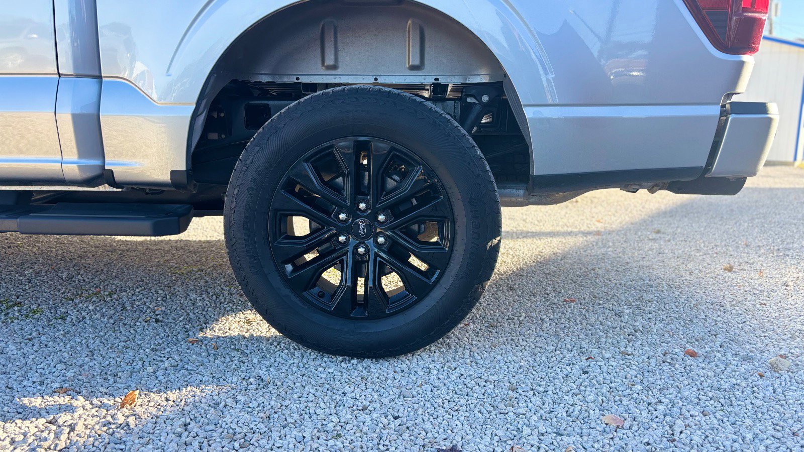 Certified 2025 Ford F150 Lariat w/ Equipment Group 502A High image 18