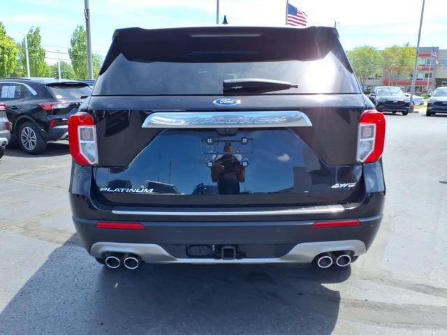 Certified 2024 Ford Explorer Platinum w/ Technology Package AWD/4WD image 11