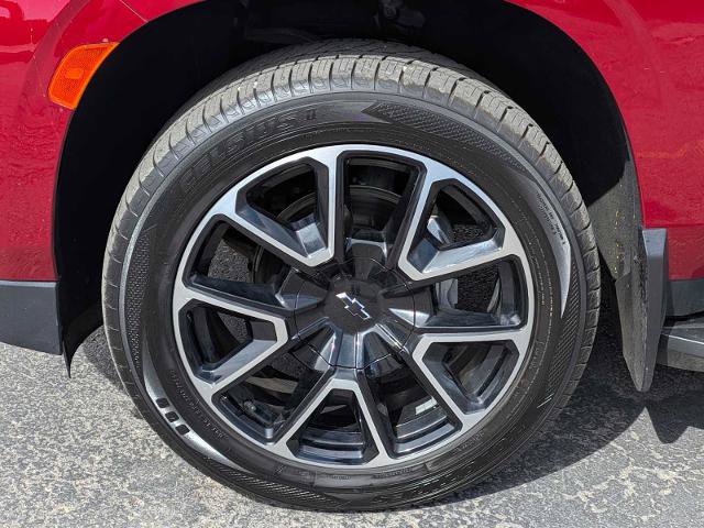 Used 2021 Chevrolet Tahoe RST w/ Luxury Package AWD/4WD image 12