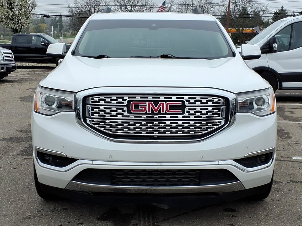 Used 2019 GMC Acadia Denali w/ Technology Package AWD/4WD image 8