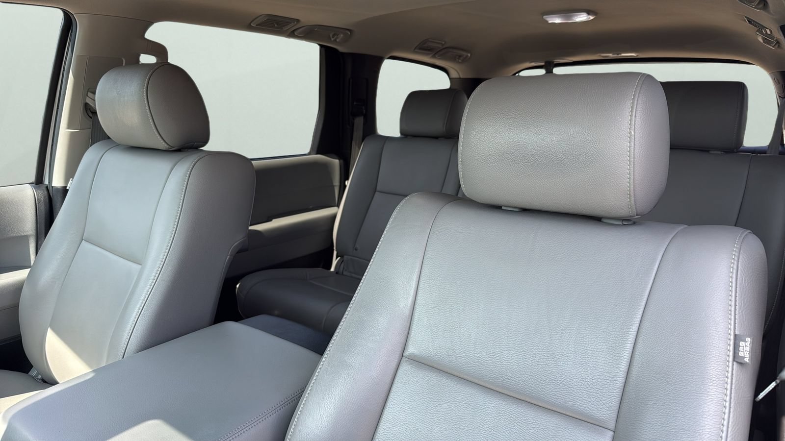Used 2021 Toyota Sequoia Limited w/ Safety & Convenience Package AWD/4WD image 9