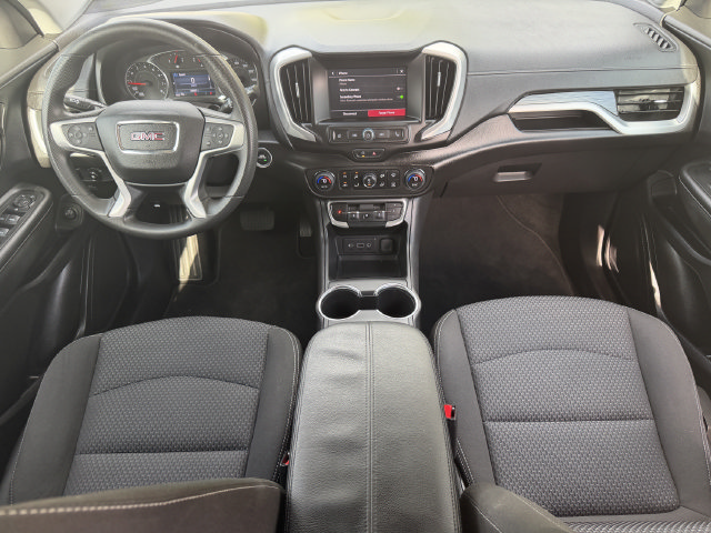 Used 2024 GMC Terrain SLE w/ Driver Convenience Package FWD image 18