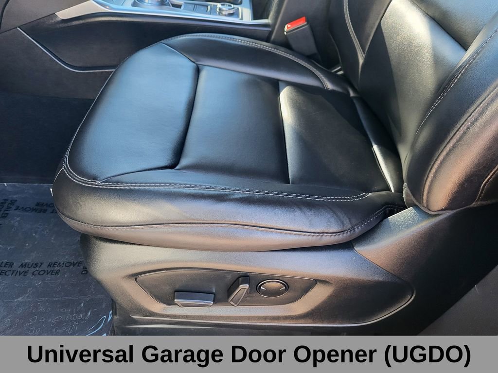 Certified 2023 Ford Explorer XLT w/ Equipment Group 202A image 18