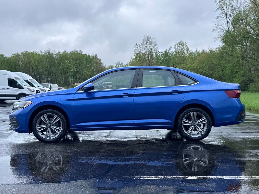 Used 2023 Volkswagen Jetta SE FWD image 8
