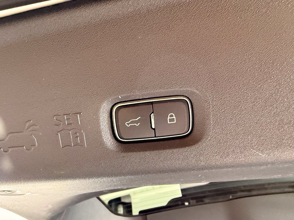 Certified 2025 Ford Expedition Tremor AWD/4WD image 16