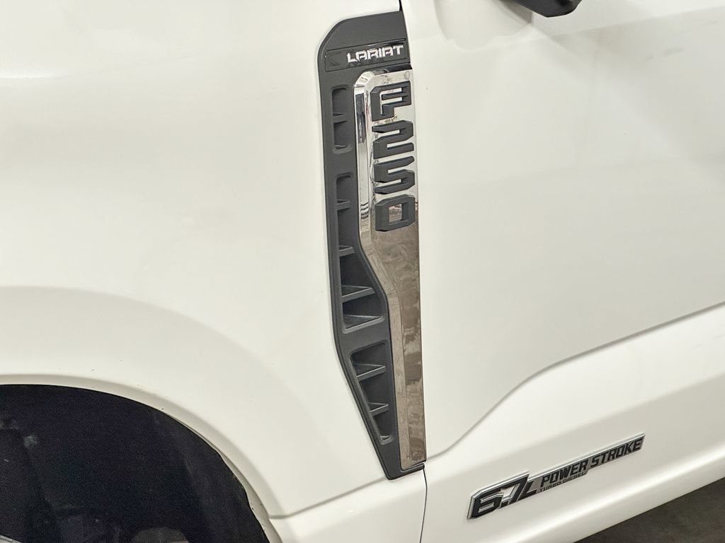 Certified 2026 Ford F250 Lariat w/ Lariat Ultimate Package AWD/4WD image 21