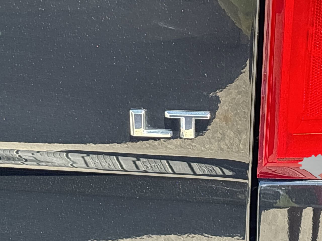 Used 2021 Chevrolet Silverado 1500 LT Trail Boss w/ Convenience Package II image 8