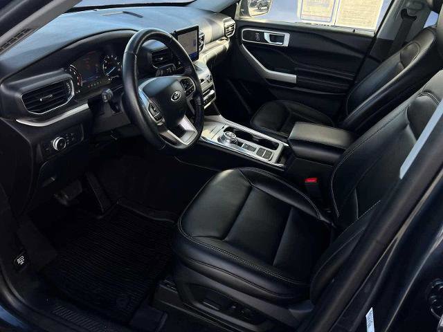 Certified 2022 Ford Explorer XLT w/ Equipment Group 202A image 8