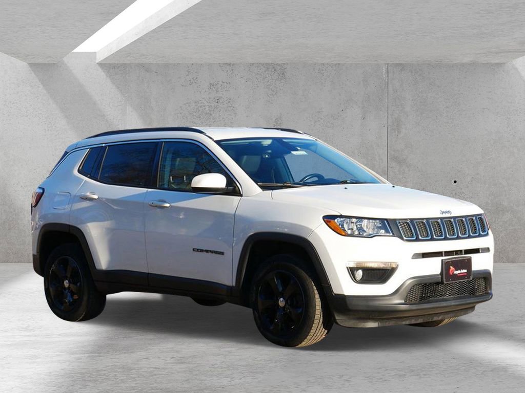 Used 2018 Jeep Compass Latitude w/ Popular Equipment Group AWD/4WD image 1