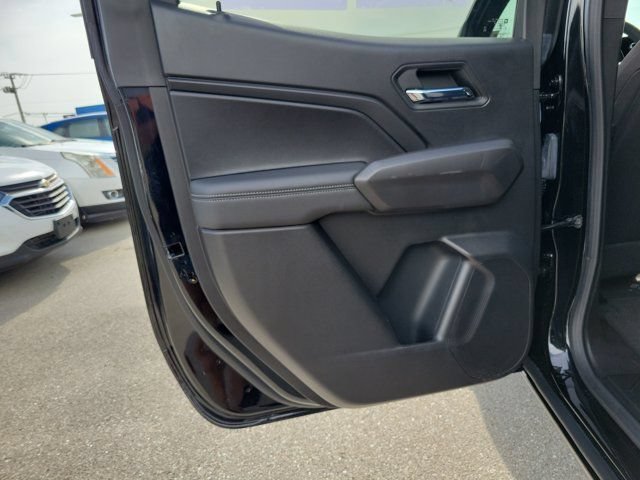Used 2024 Chevrolet Colorado LT w/ LT Convenience Package RWD image 15
