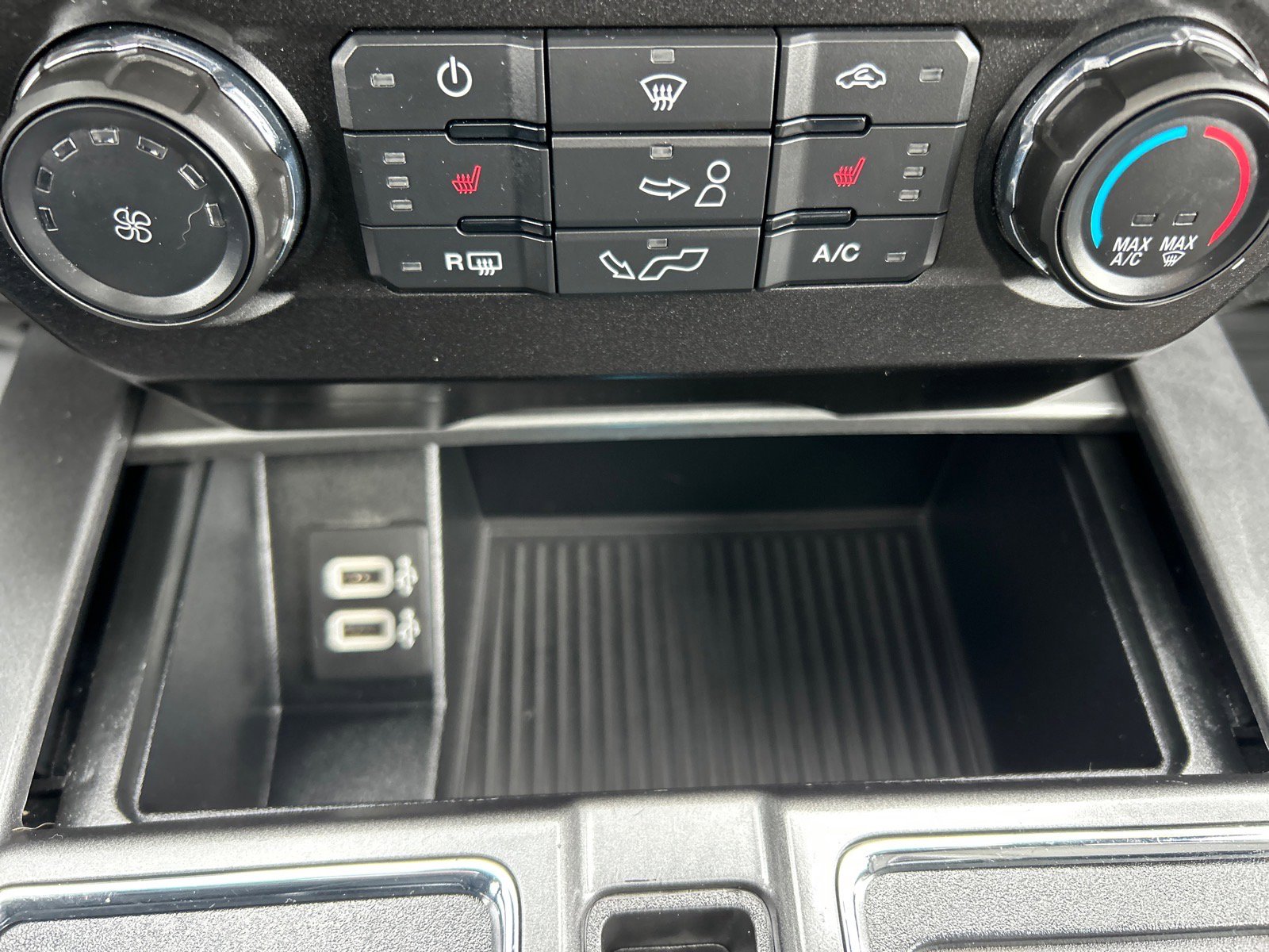 Certified 2020 Ford F150 XLT w/ Equipment Group 302A Luxury image 32