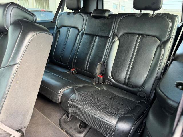 Used 2024 Jeep Wagoneer L Series II w/ Flexible Seating Group AWD/4WD image 10