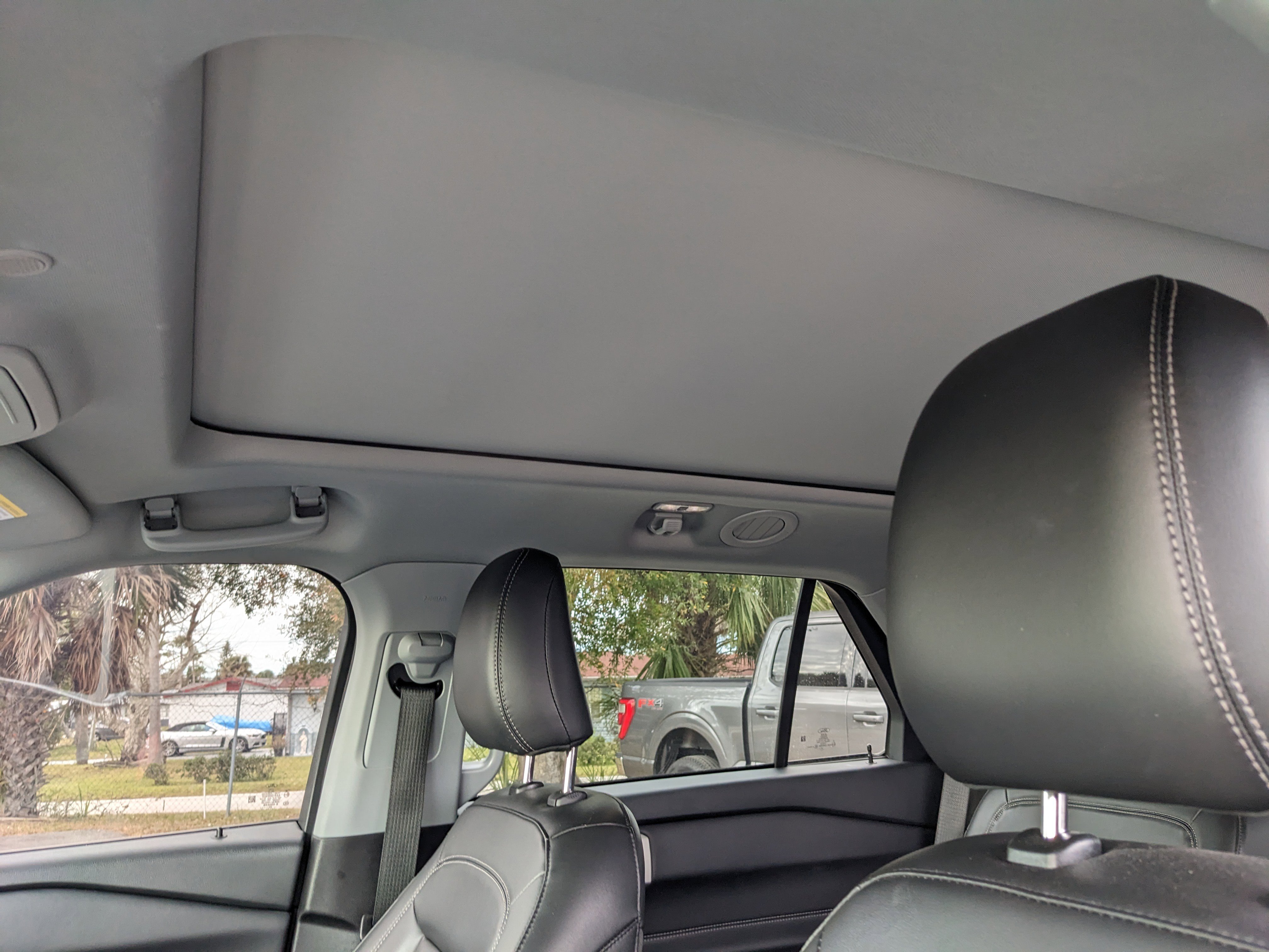 Certified 2022 Ford Explorer XLT w/ Equipment Group 202A image 20