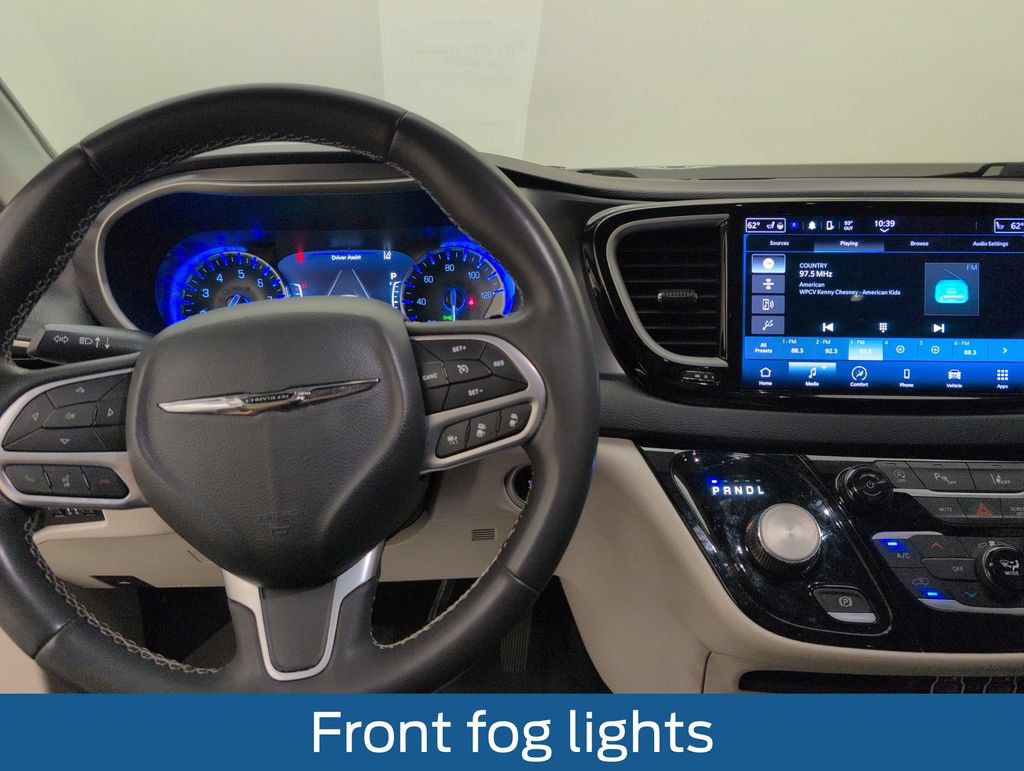 Used 2022 Chrysler Pacifica Touring-L FWD image 22