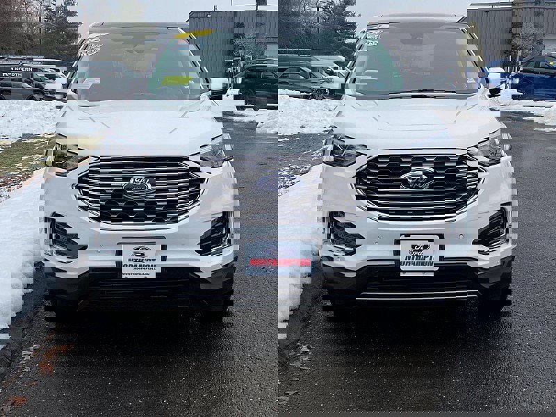 Certified 2022 Ford Edge Titanium w/ Cargo Accessory Package image 8