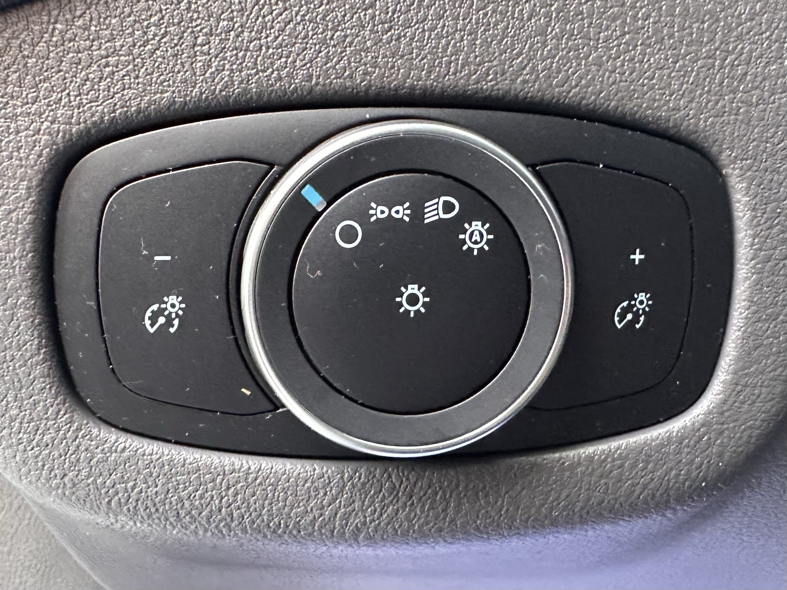 Certified 2023 Ford Transit Connect XL FWD image 19