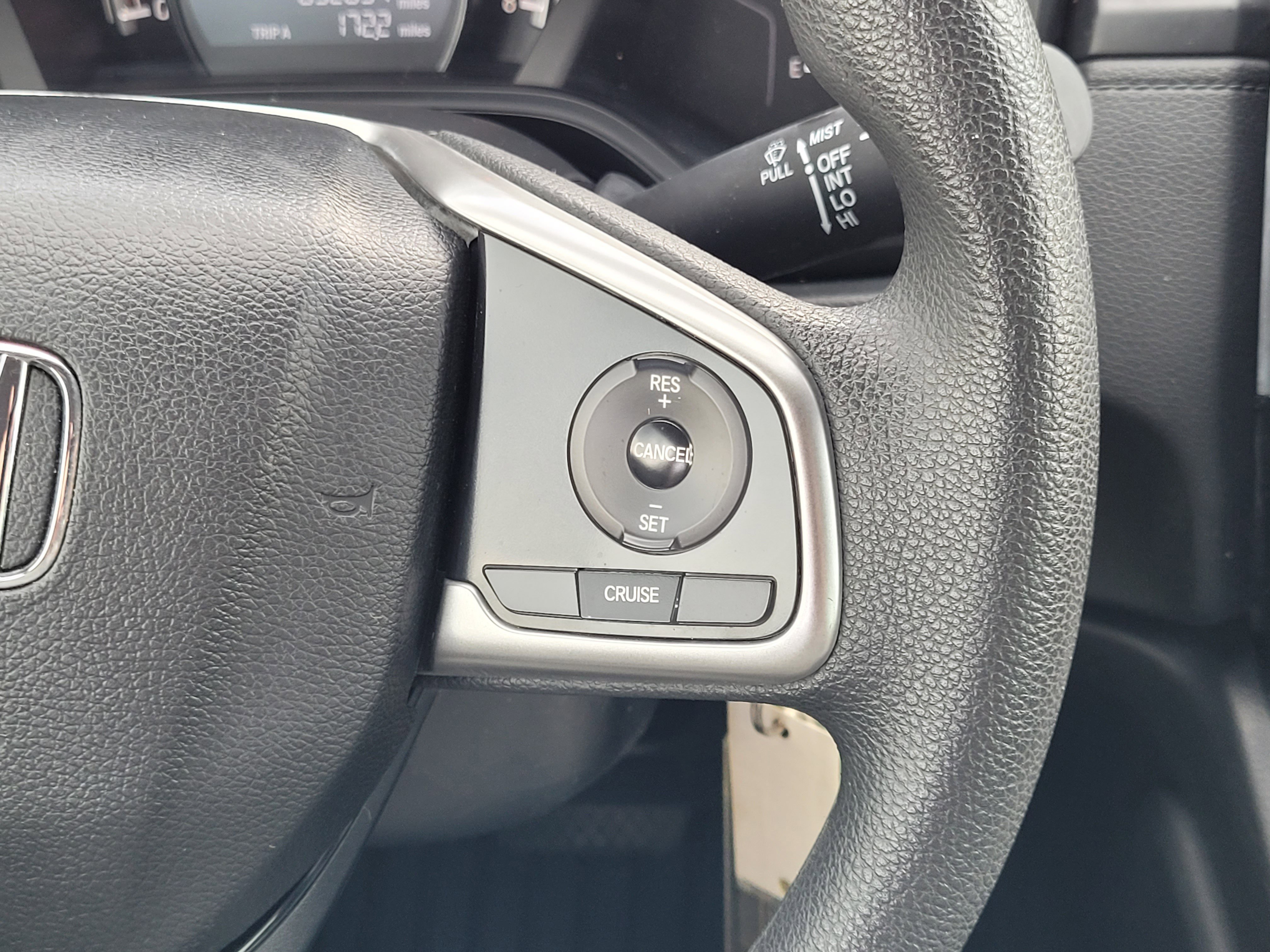 Used 2018 Honda CR-V LX image 14