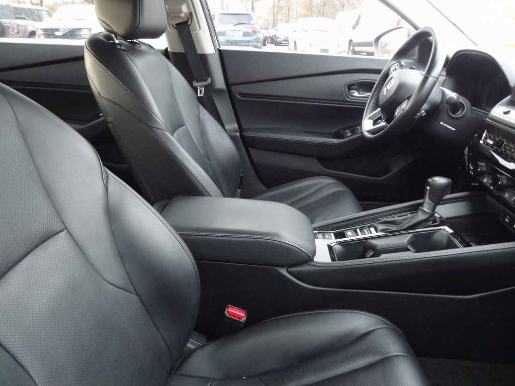 Used 2023 Honda Accord Touring image 11