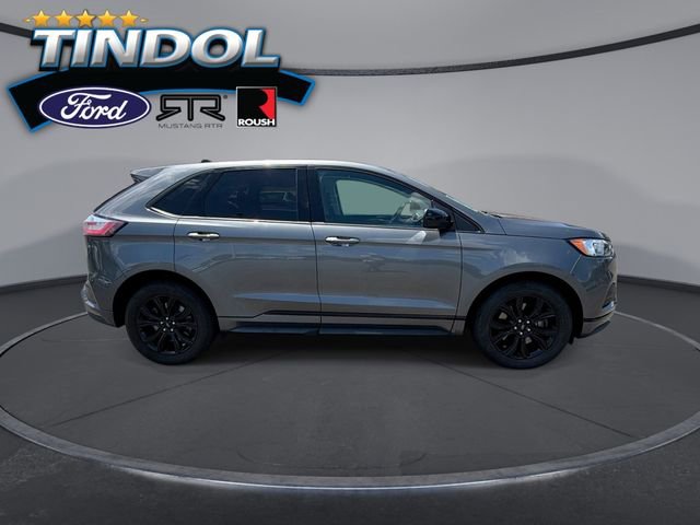 Certified 2022 Ford Edge SE w/ Black Appearance Package AWD/4WD image 10