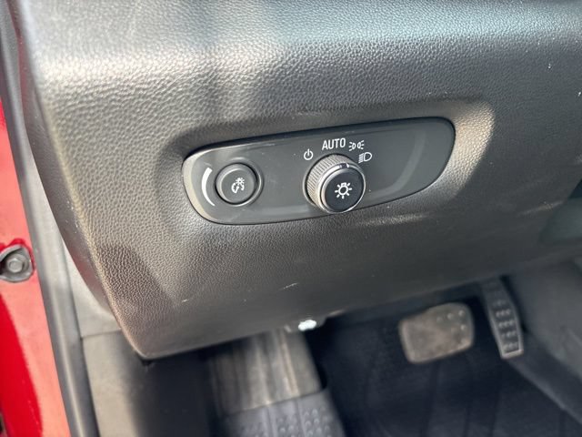 Used 2023 Chevrolet Traverse RS w/ LPO, Floor Liner Package AWD/4WD image 17