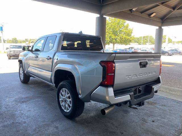 Used 2024 Toyota Tacoma SR5 RWD image 5