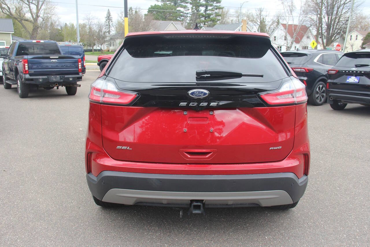 Certified 2023 Ford Edge SEL w/ Convenience Package AWD/4WD image 4