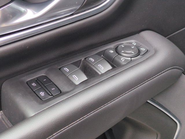 Used 2023 Chevrolet Tahoe Z71 w/ Luxury Package AWD/4WD image 14