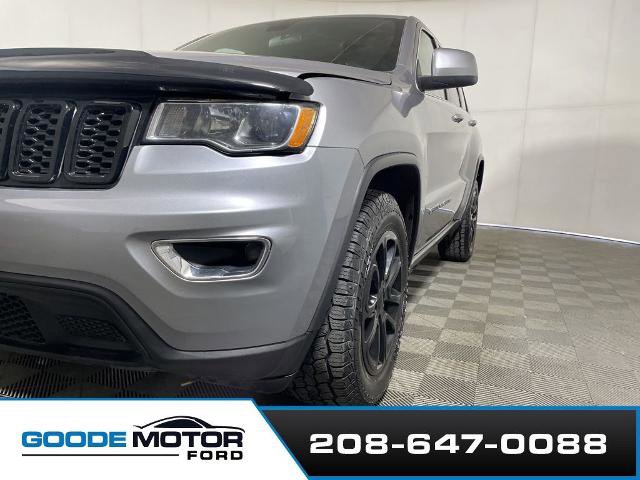 Used 2021 Jeep Grand Cherokee Laredo AWD/4WD image 25