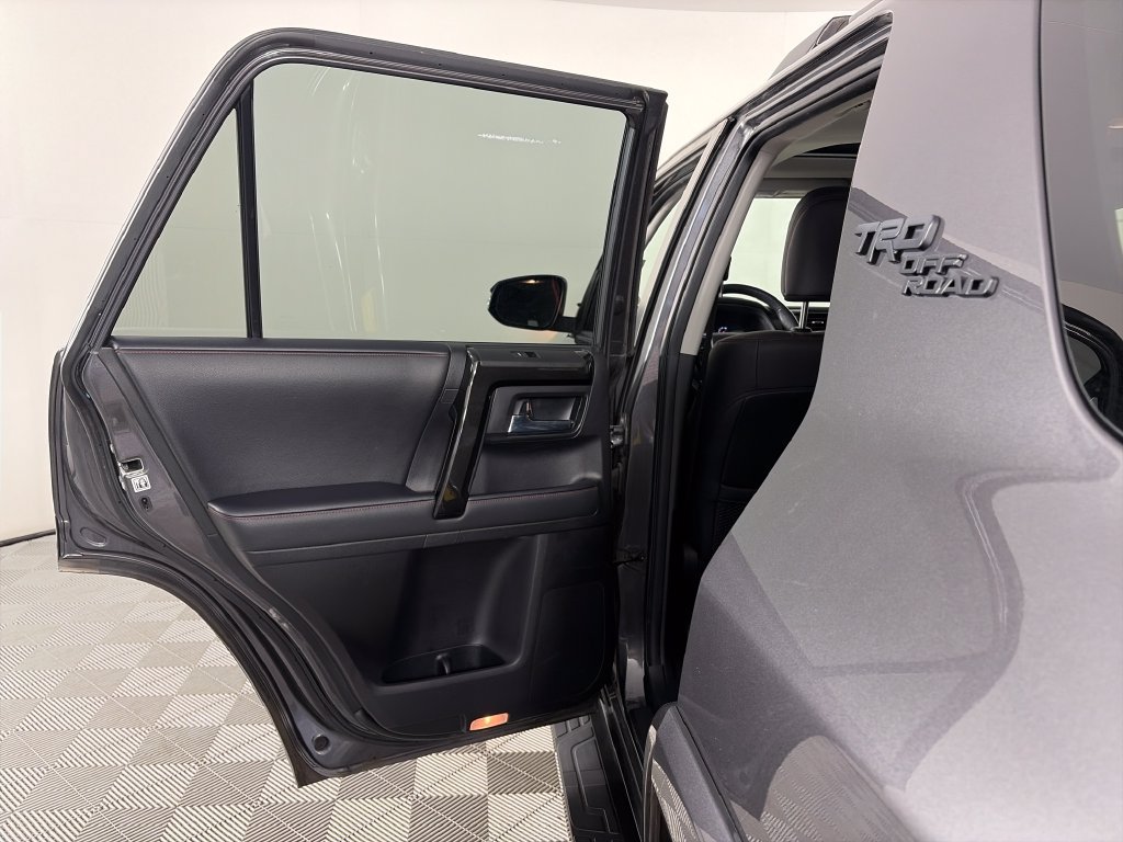 Used 2020 Toyota 4Runner TRD Off-Road Premium w/ Moonroof Package AWD/4WD image 12
