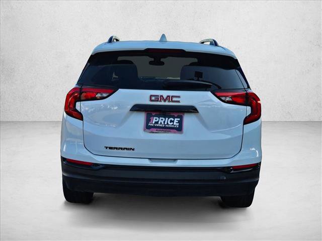 Used 2021 GMC Terrain SLE w/ Driver Convenience Package FWD image 4