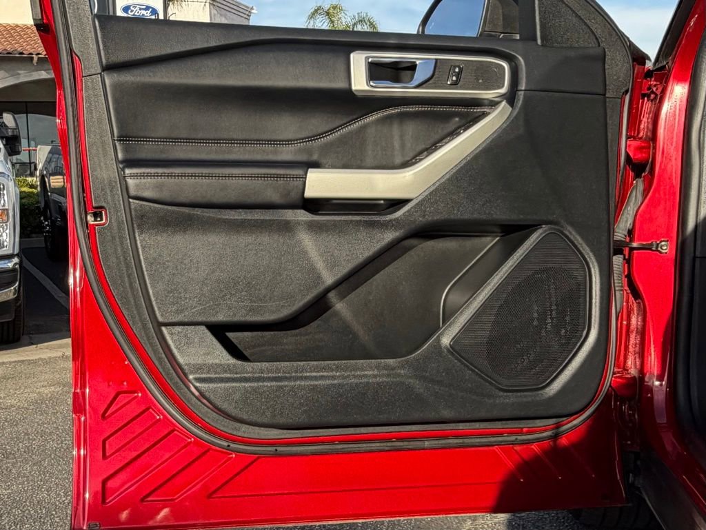 Certified 2022 Ford Explorer XLT image 14