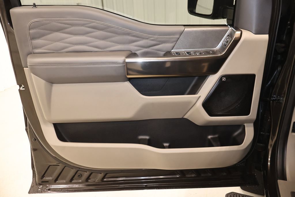 Certified 2025 Ford F350 Platinum w/ Platinum Plus Package image 14