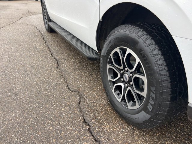 Certified 2024 Ford Expedition Max XLT image 28