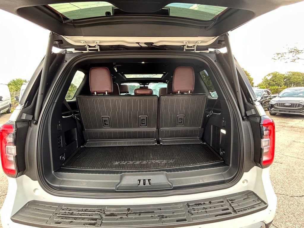 Certified 2024 Ford Expedition Limited RWD image 32