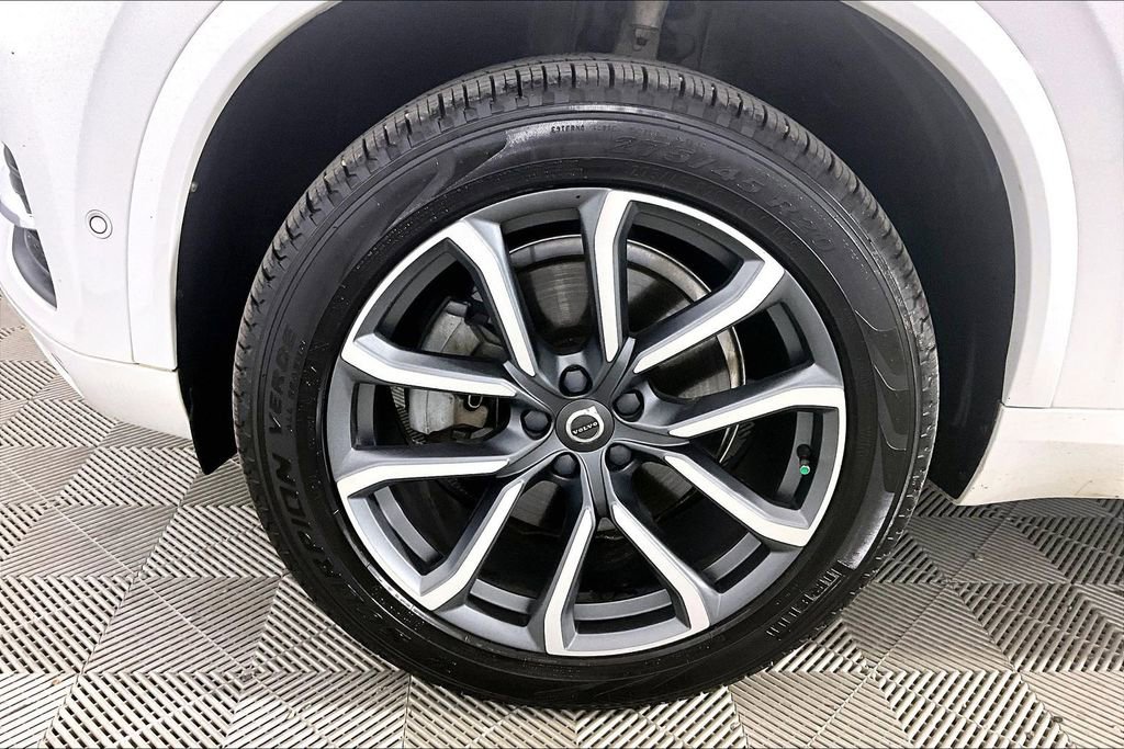 Used 2018 Volvo XC90 T5 Momentum w/ Convenience Package AWD/4WD image 7