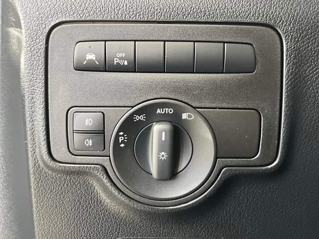 Used 2023 Mercedes-Benz Metris Passenger image 22